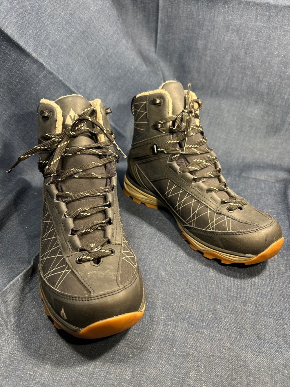 Vasque 200g transulate UltraDry lace up hiking boots